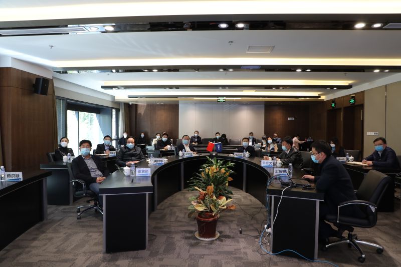 中国pg电子召开疫情防控向导小组第十一次专题会暨公司中层治理干部聚会